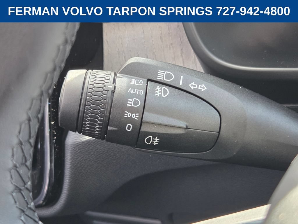 New 2026 Volvo XC40 B5 Core AWD/4WD image 34