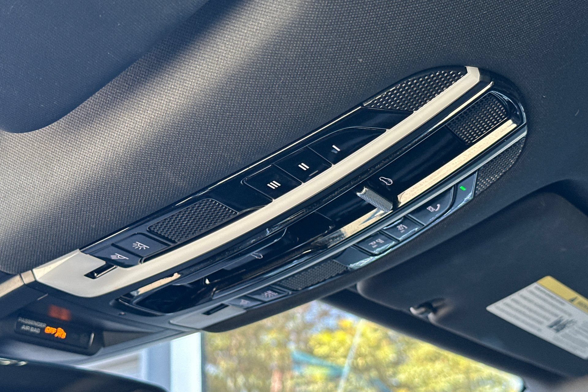Certified 2023 Porsche Cayenne AWD/4WD image 21