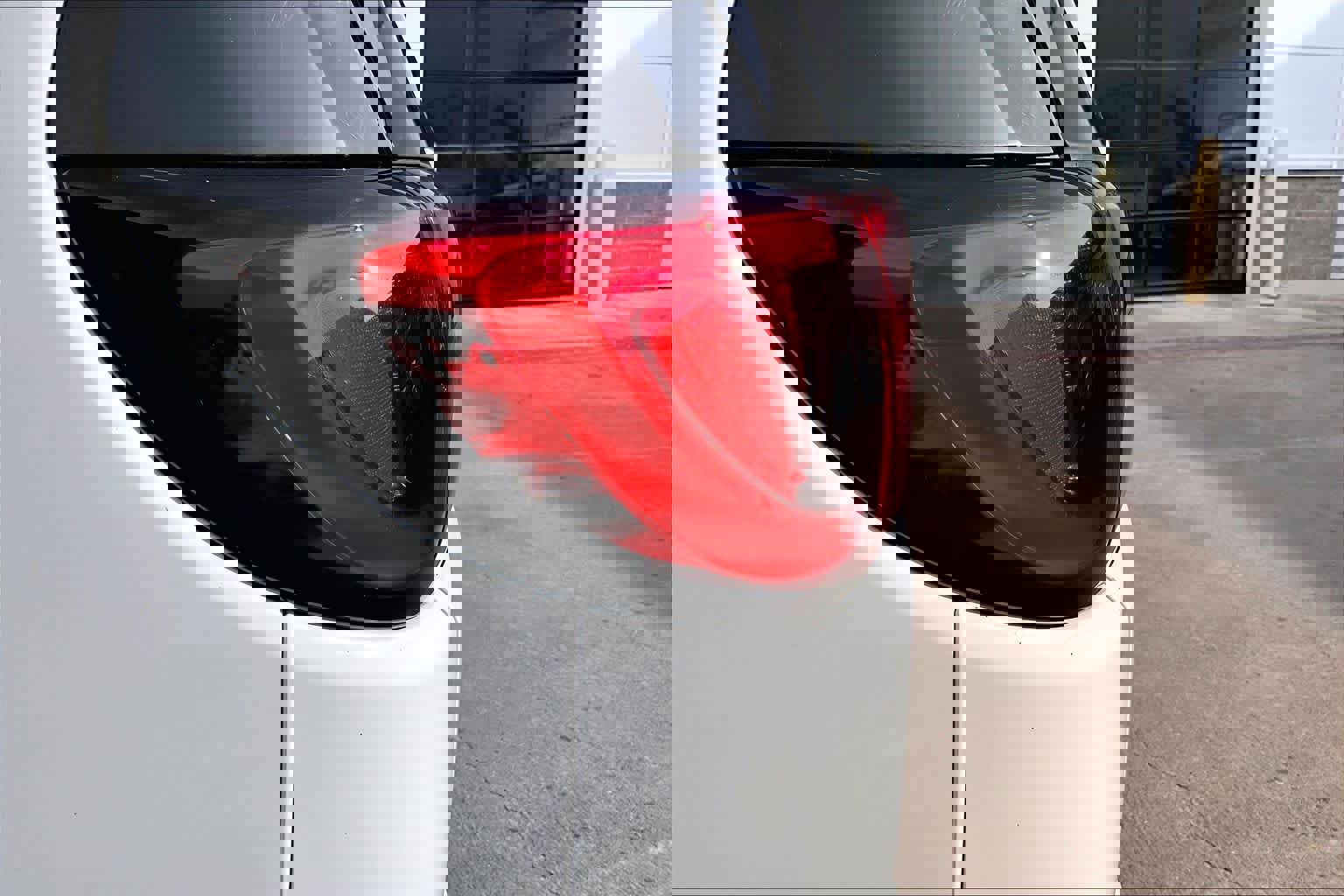 Used 2018 Chrysler Pacifica Touring-L Plus w/ Advanced Safetytec Group image 26