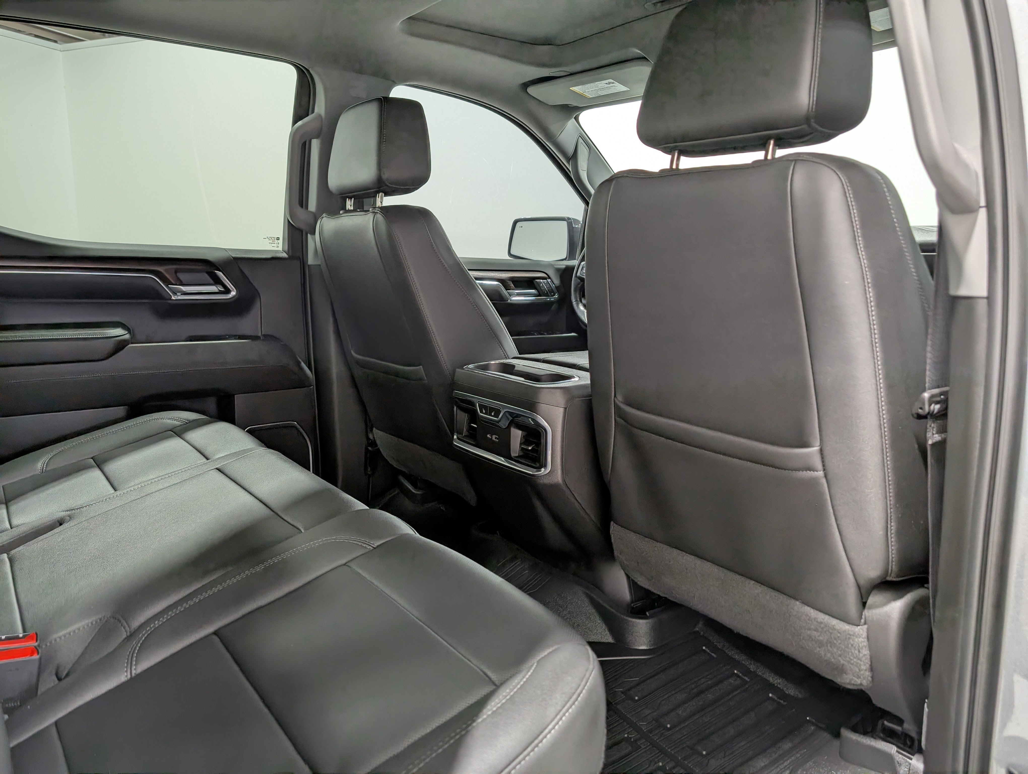 Used 2023 GMC Sierra 1500 SLT w/ SLT Premium Plus Package image 19