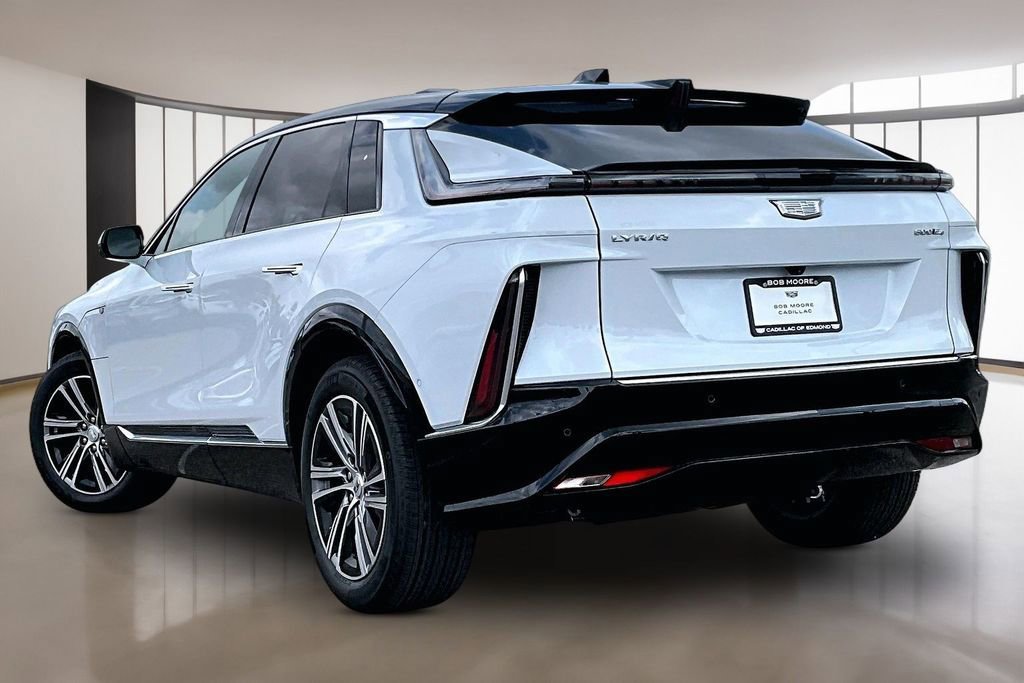 New 2026 Cadillac Lyriq Luxury AWD/4WD image 3