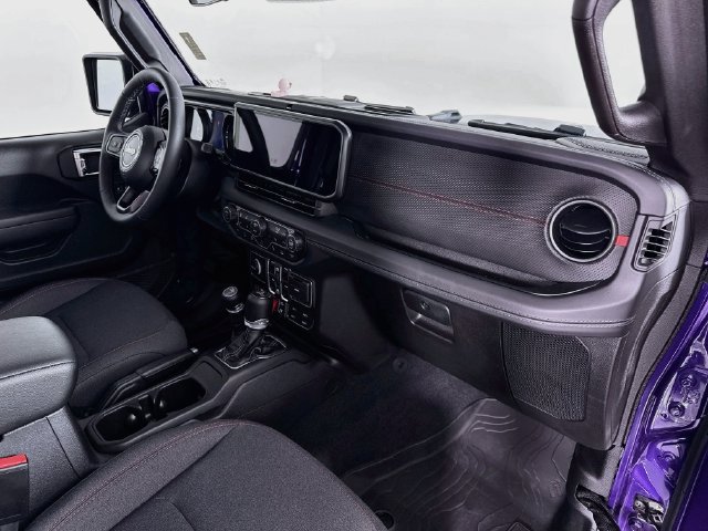 Used 2026 Jeep Wrangler Unlimited Rubicon w/ Safety Group AWD/4WD image 32