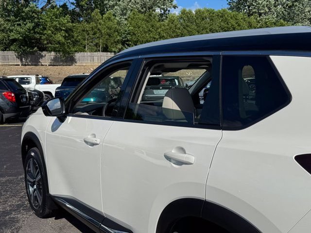 Used 2023 Nissan Rogue SL AWD/4WD image 30