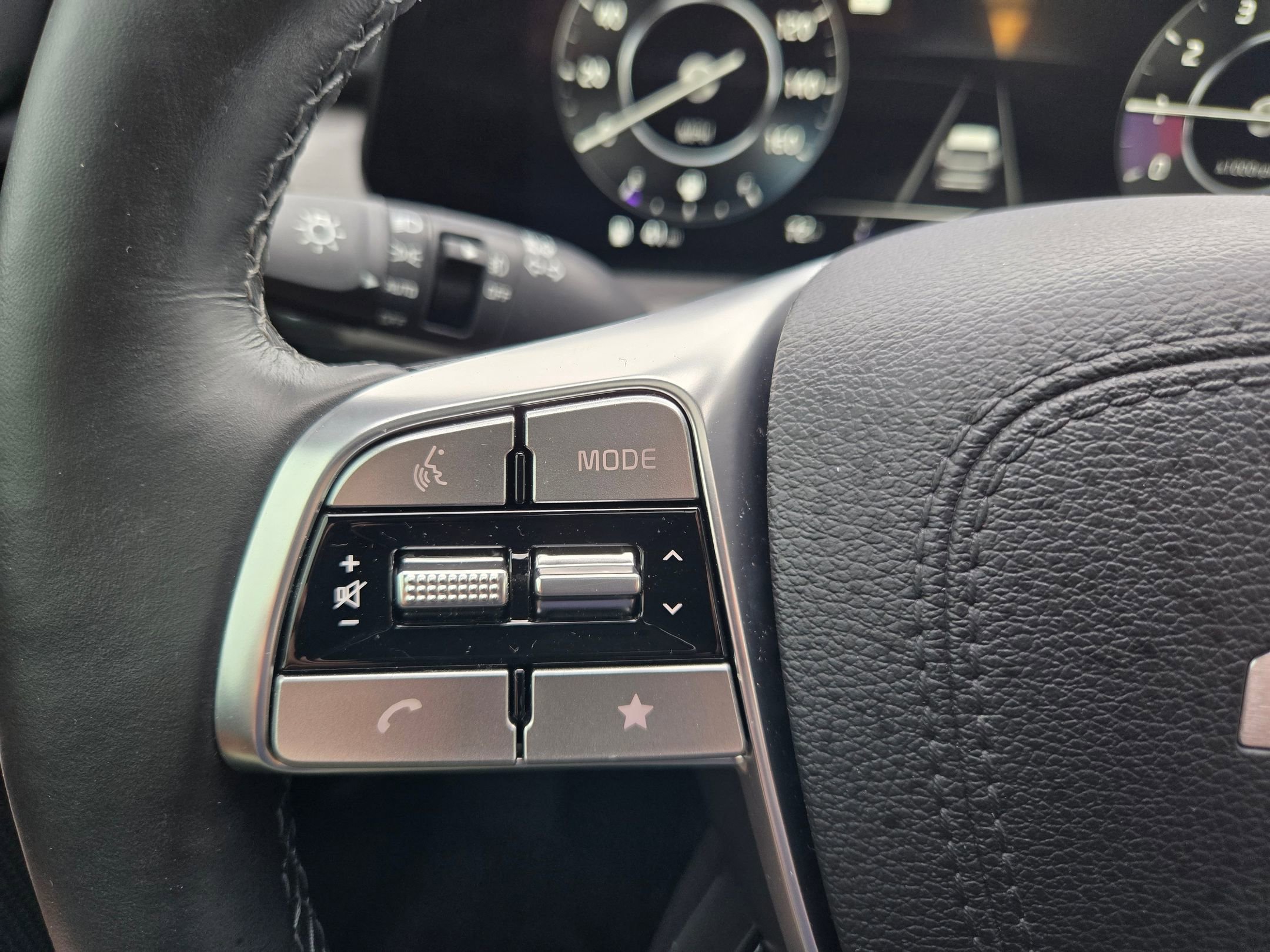 Used 2024 Kia Telluride SX Prestige X-Pro image 28