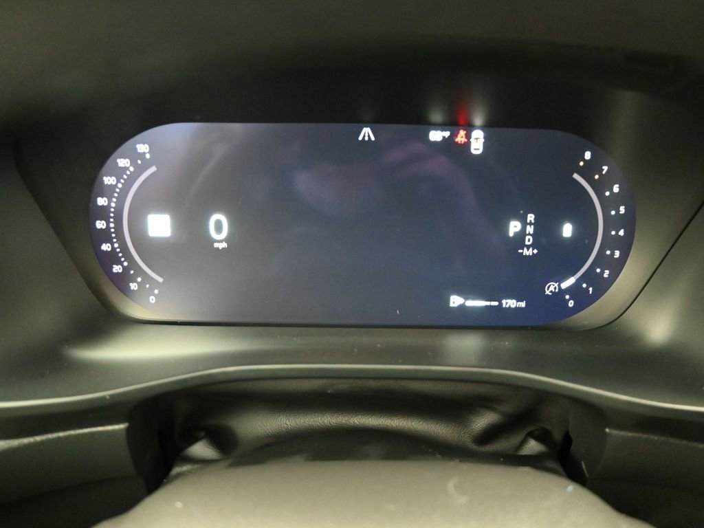 Used 2023 Volvo XC40 B5 Ultimate w/ Protection Package Premier image 10