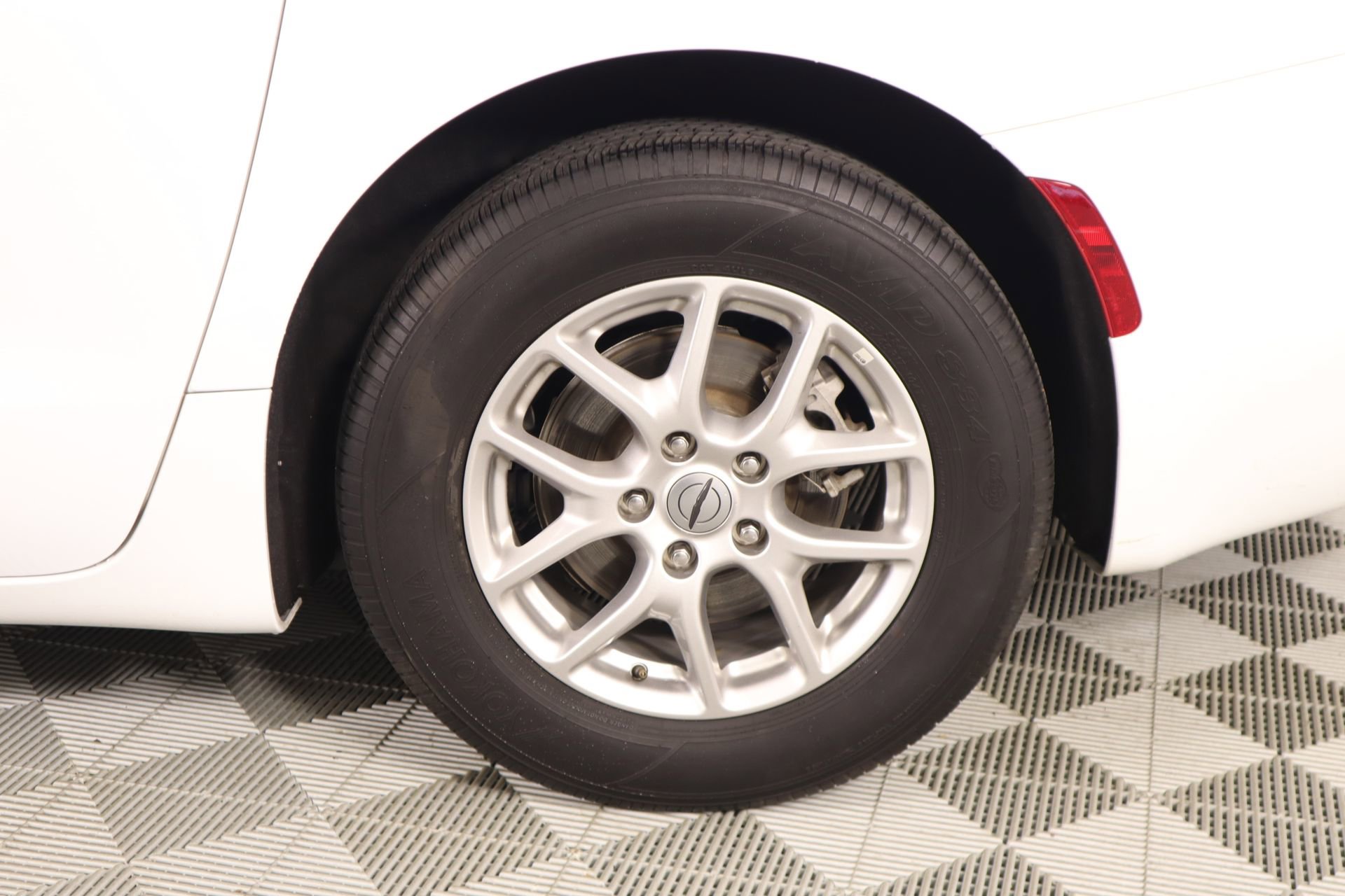 Used 2024 Chrysler Voyager LX image 18