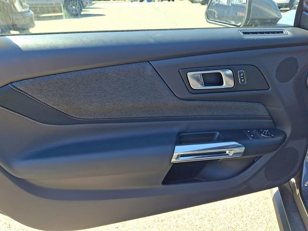 New 2025 Ford Mustang EcoBoost image 8