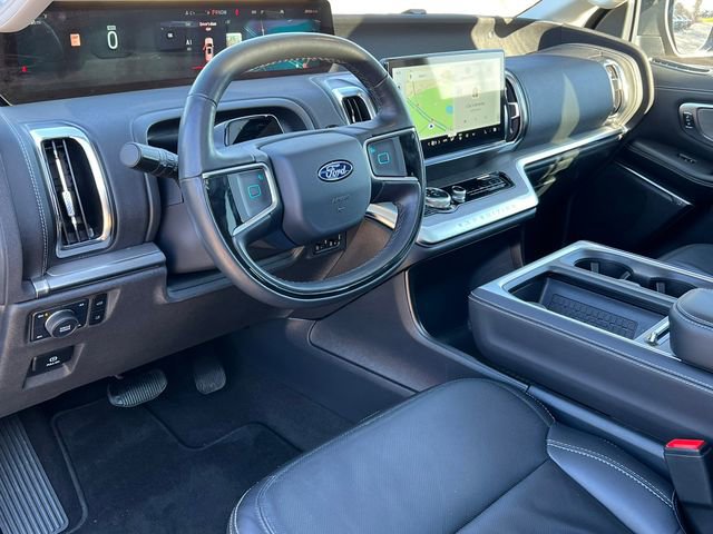 Used 2025 Ford Expedition Max Platinum image 21