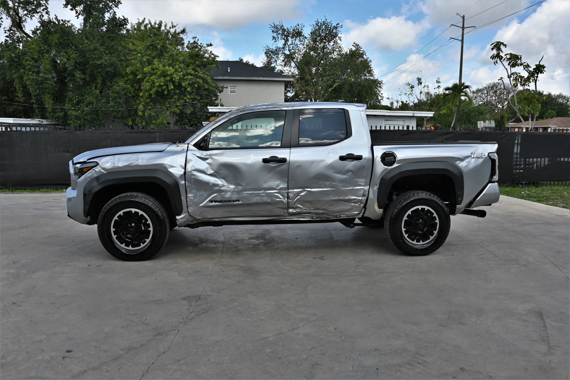 Used 2024 Toyota Tacoma TRD Off-Road AWD/4WD image 6