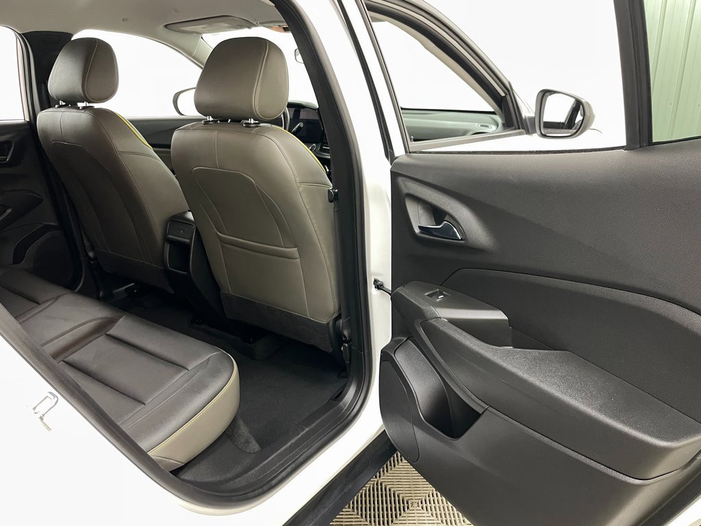 Certified 2024 Chevrolet Trax ACTIV image 38