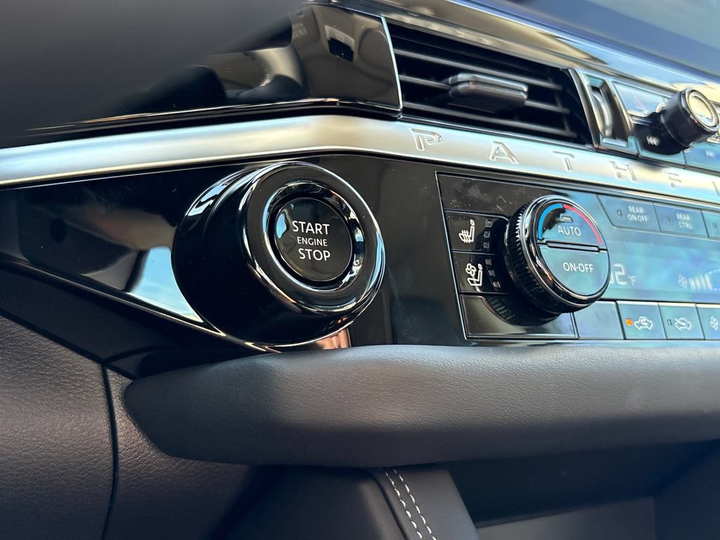 New 2026 Nissan Pathfinder Platinum FWD image 14