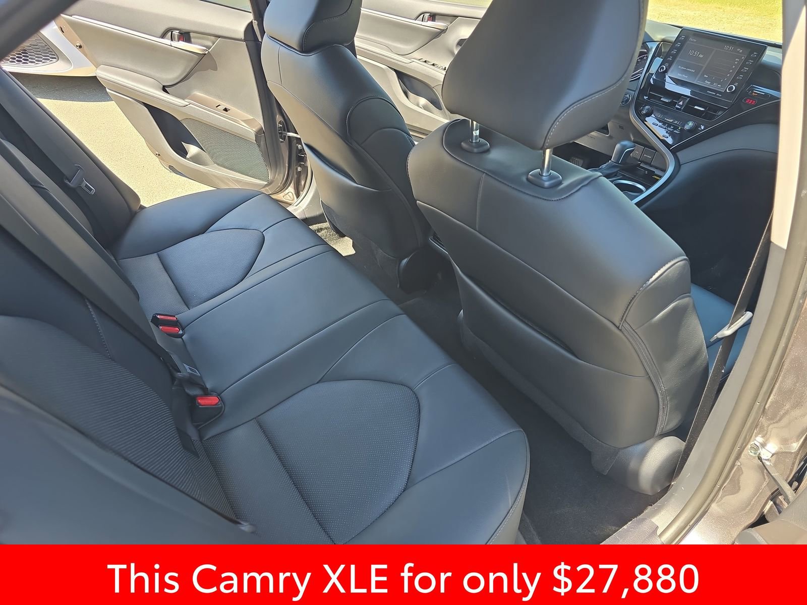Used 2024 Toyota Camry XLE FWD image 17