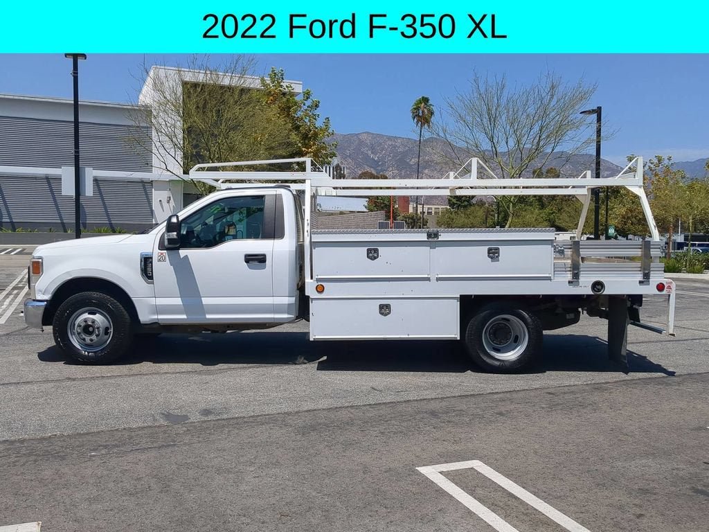 Used 2022 Ford F350 XL w/ Power Equipment Group RWD image 2