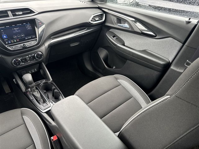 Certified 2023 Chevrolet TrailBlazer LT w/ Convenience Package FWD image 11
