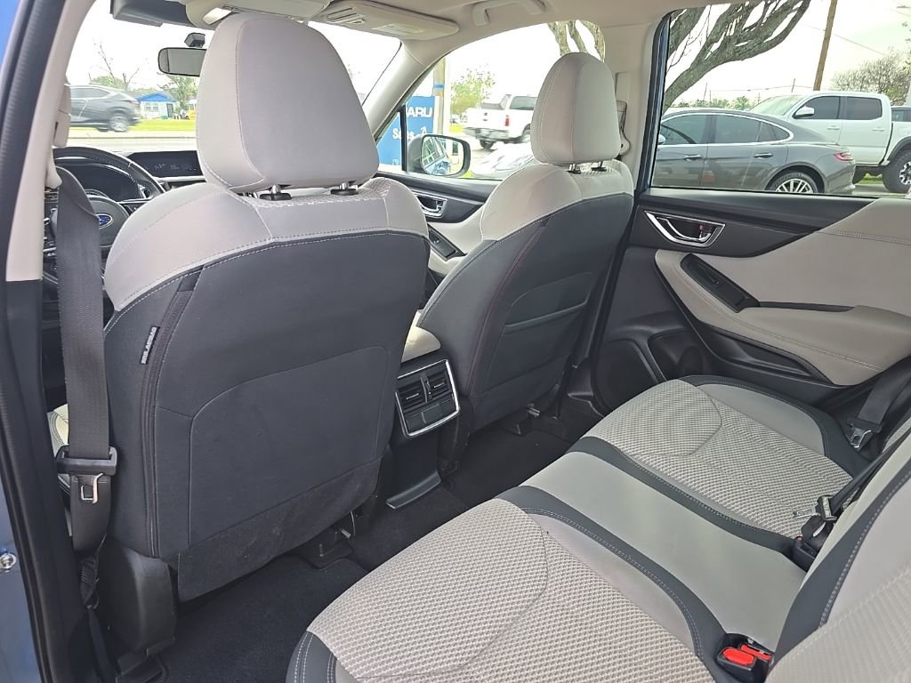 Used 2022 Subaru Forester Premium image 25