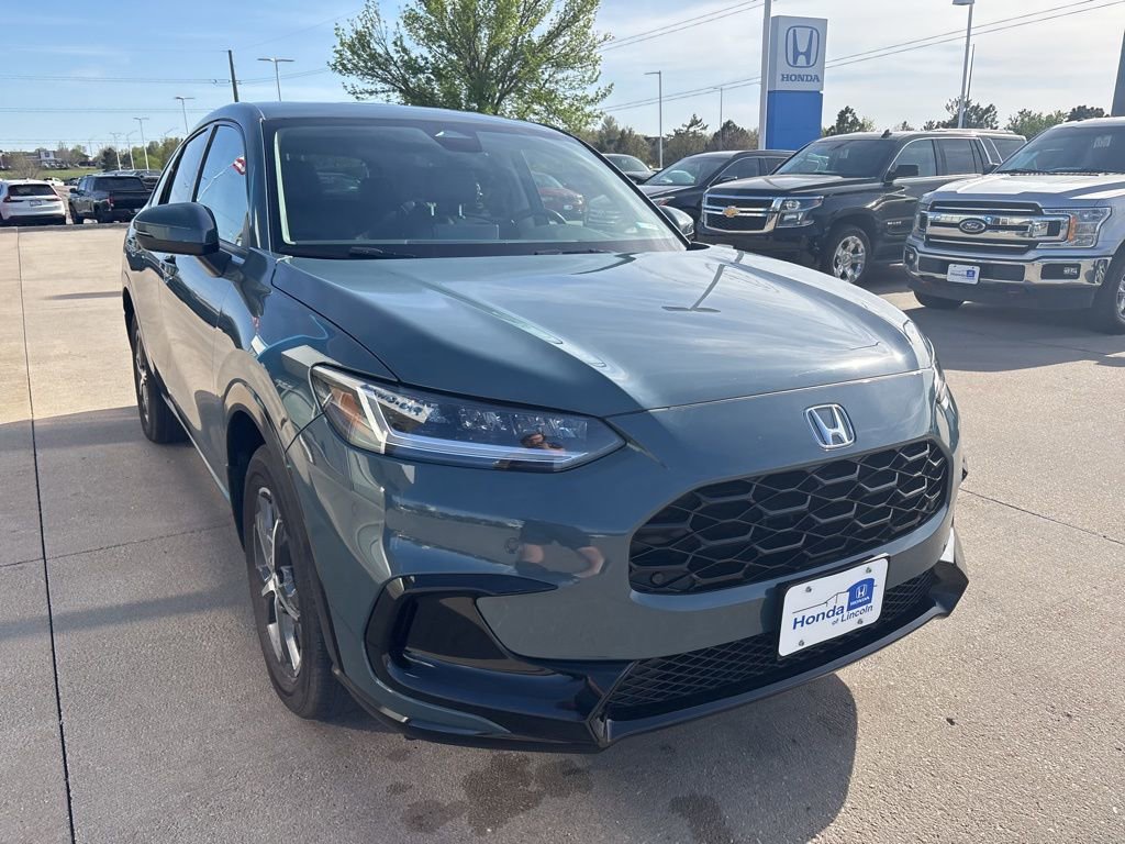 Certified 2025 Honda HR-V EX-L image 3