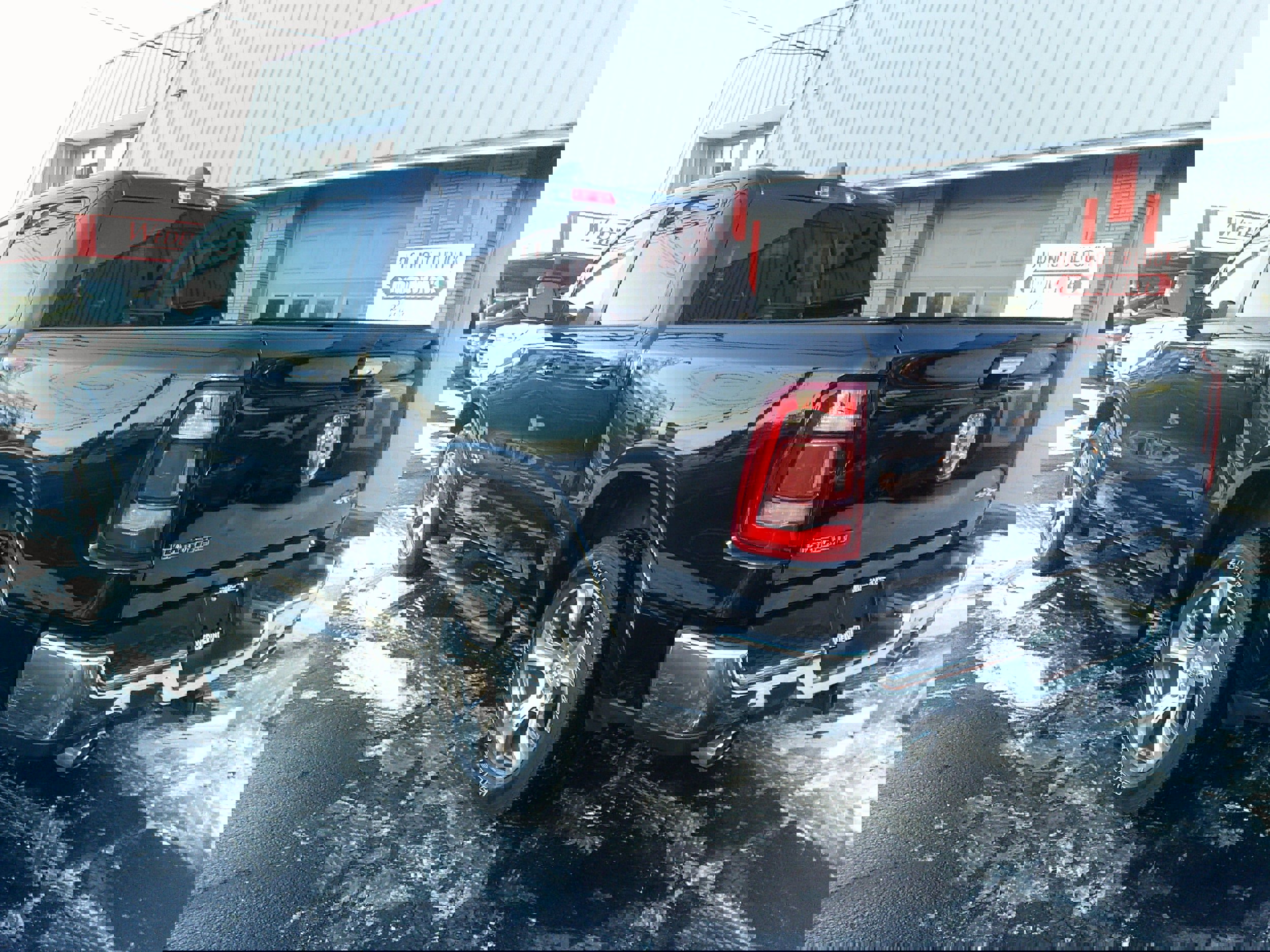 Used 2022 RAM 1500 Laramie image 3