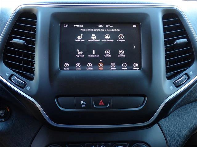 Used 2019 Jeep Cherokee Latitude Plus w/ Comfort/Convenience Group AWD/4WD image 18