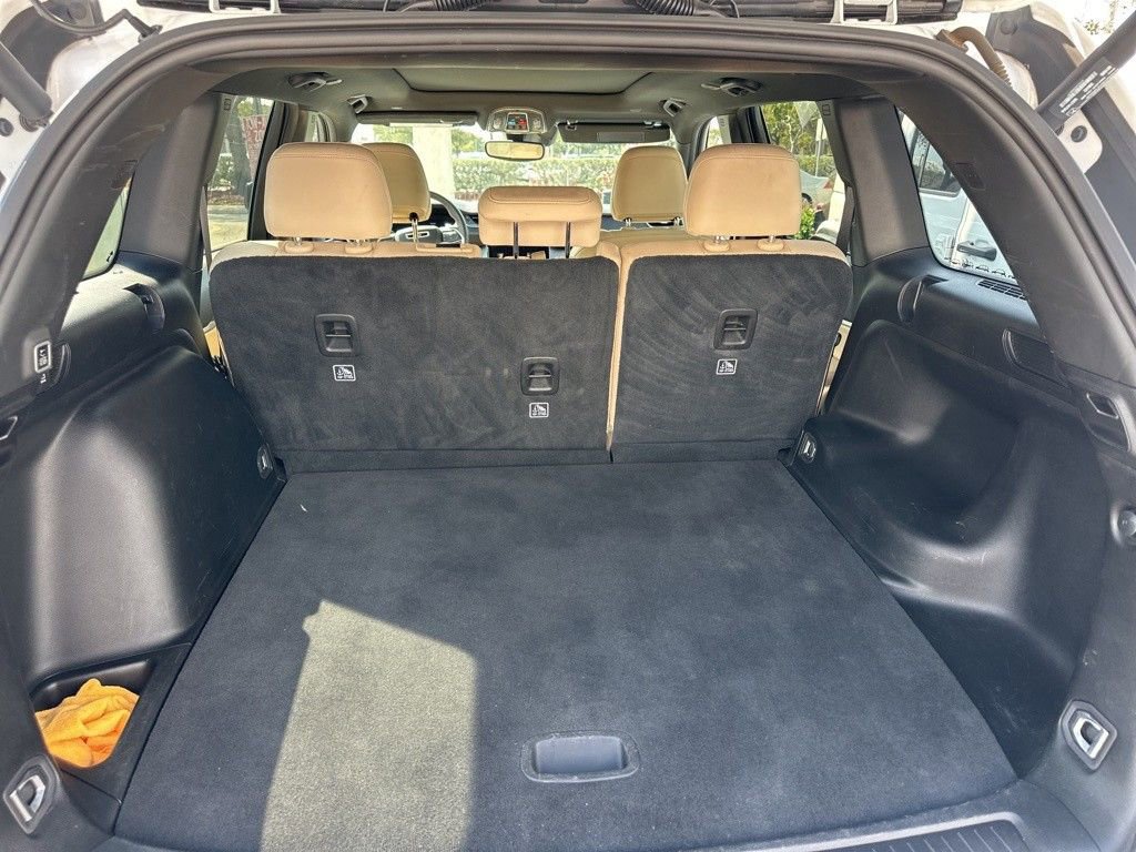 Used 2023 Jeep Grand Cherokee Limited image 13