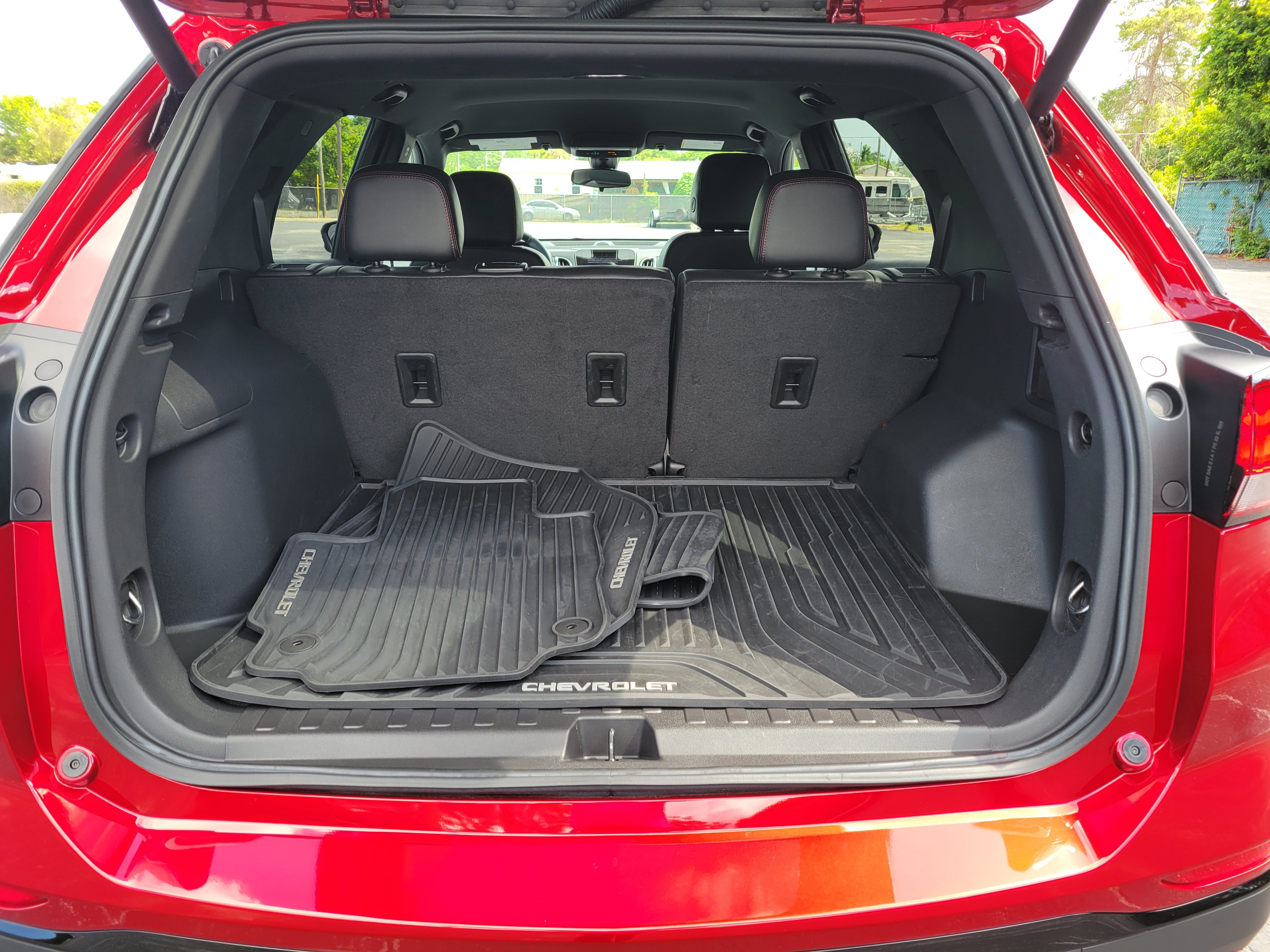 Certified 2024 Chevrolet Equinox RS w/ RS Leather Package FWD image 7
