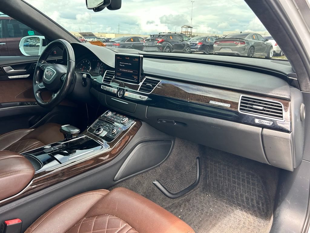 Used 2016 Audi A8 L 4.0T AWD/4WD image 10