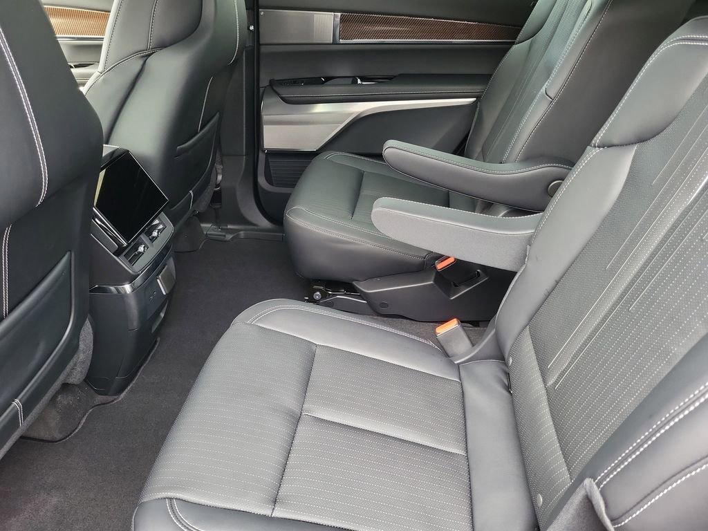 New 2026 Cadillac Vistiq Sport AWD/4WD image 28