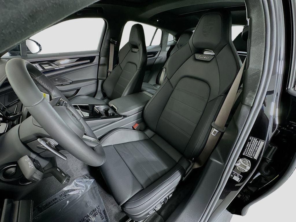 New 2026 Porsche Panamera Turbo image 5