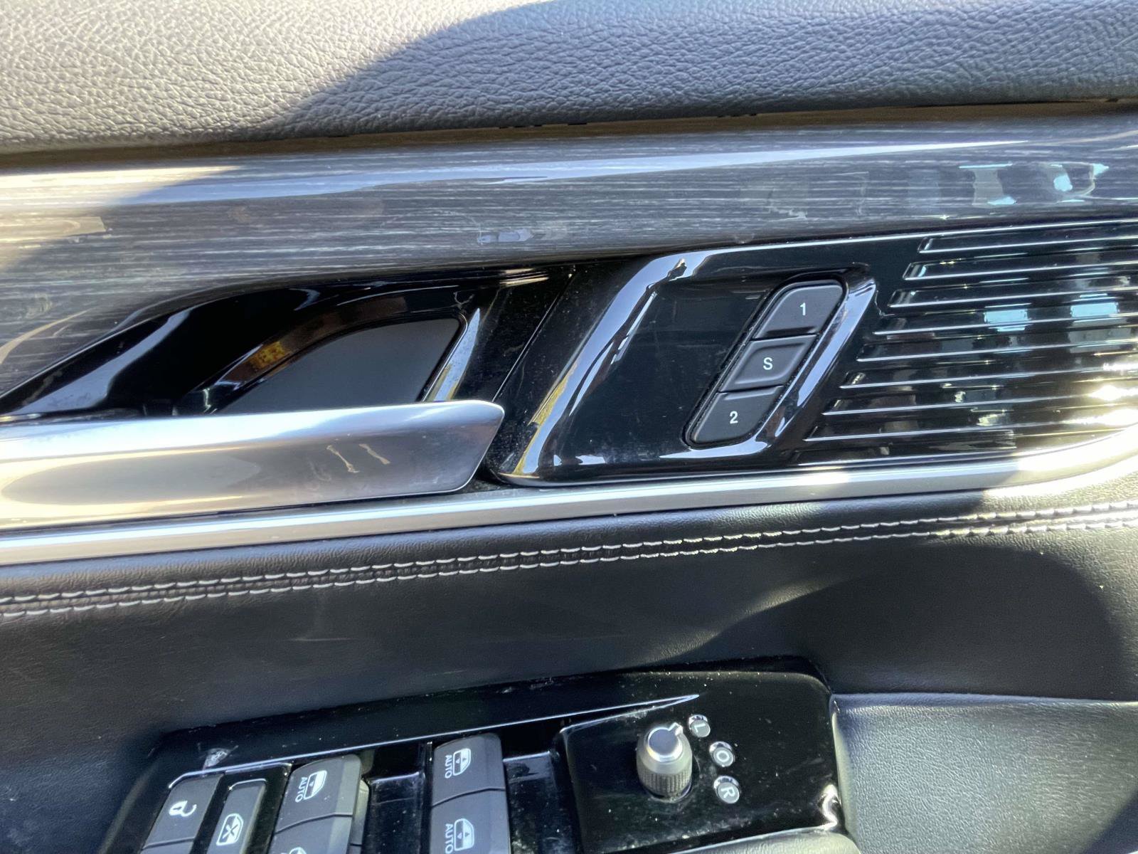 Certified 2022 Jeep Wagoneer Series II AWD/4WD image 22