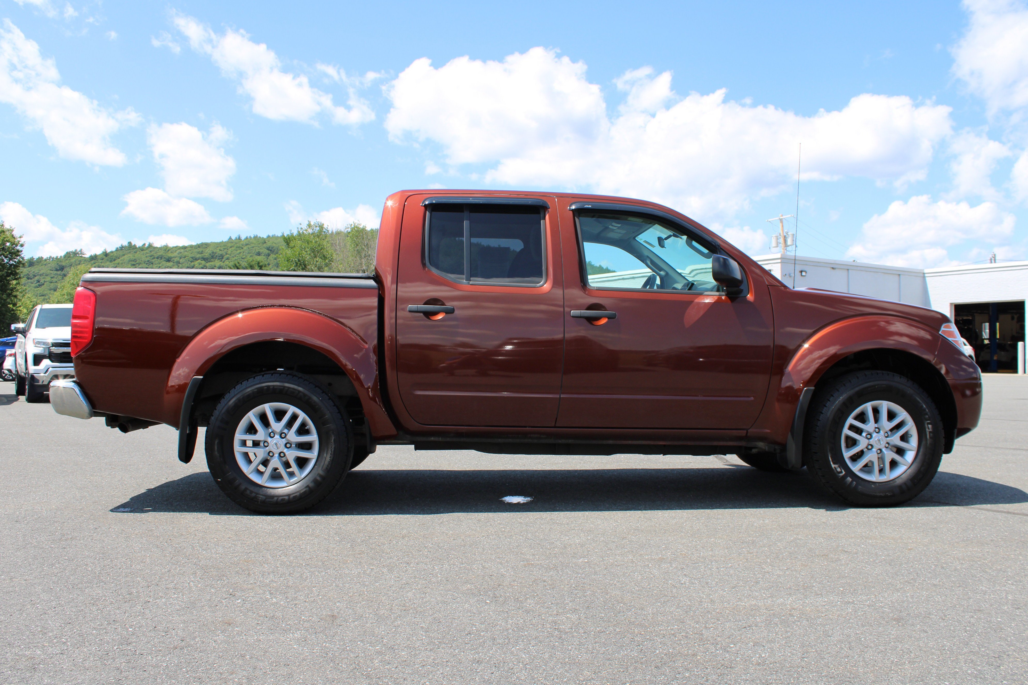 Used 2016 Nissan Frontier SV AWD/4WD image 6