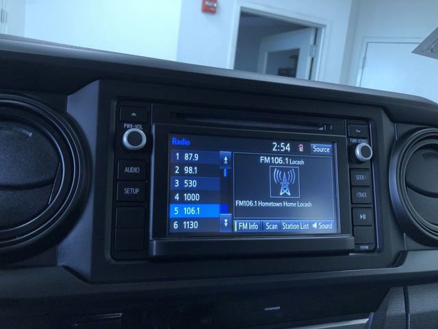 Used 2017 Toyota Tacoma SR image 21