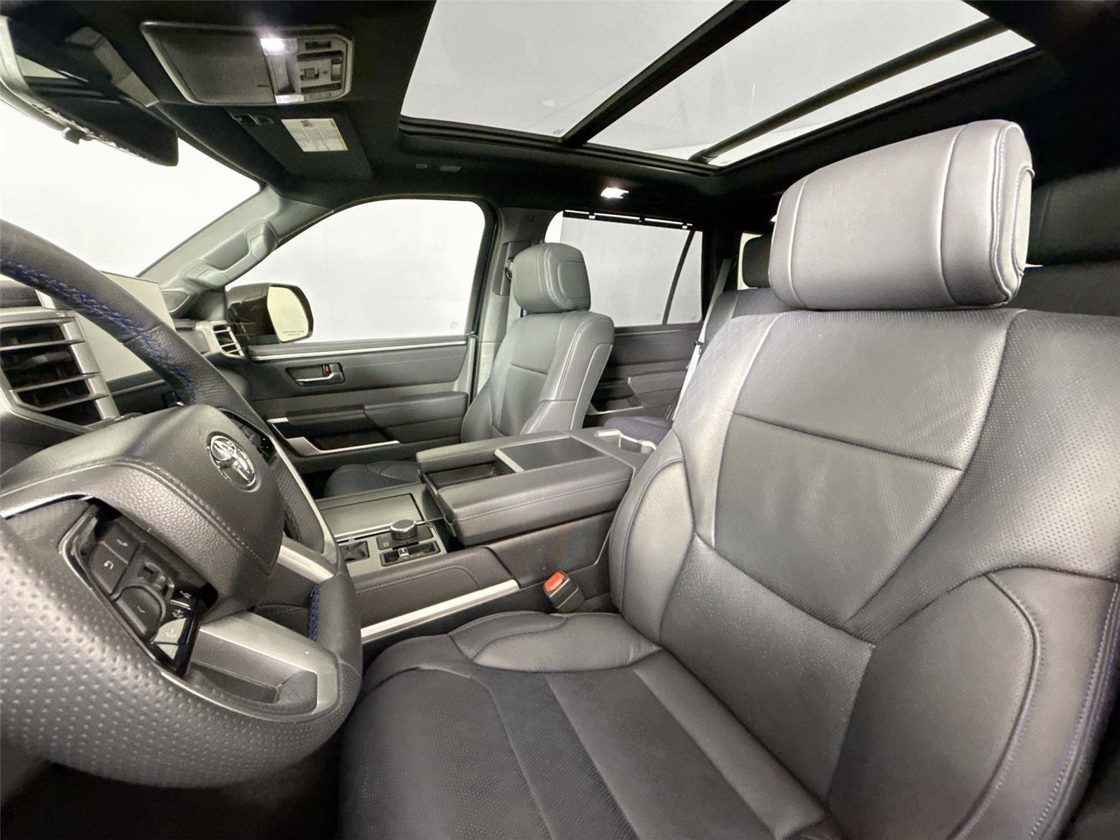 Certified 2025 Toyota Sequoia Platinum image 15