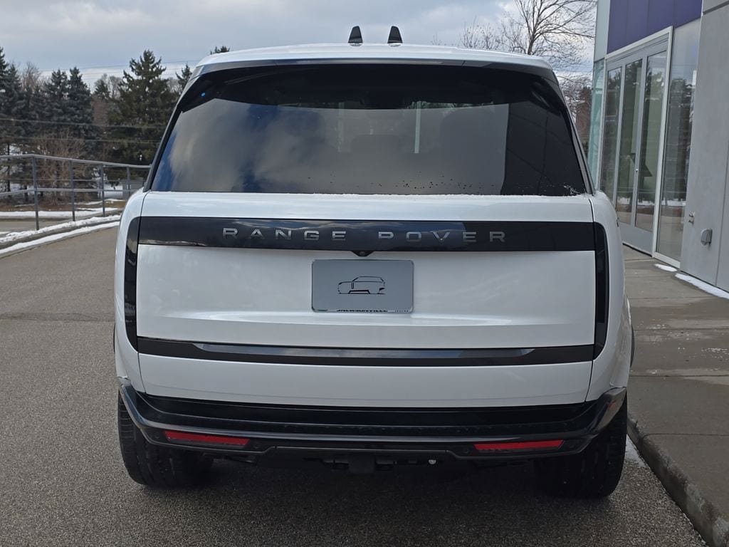 New 2025 Land Rover Range Rover SE AWD/4WD image 4