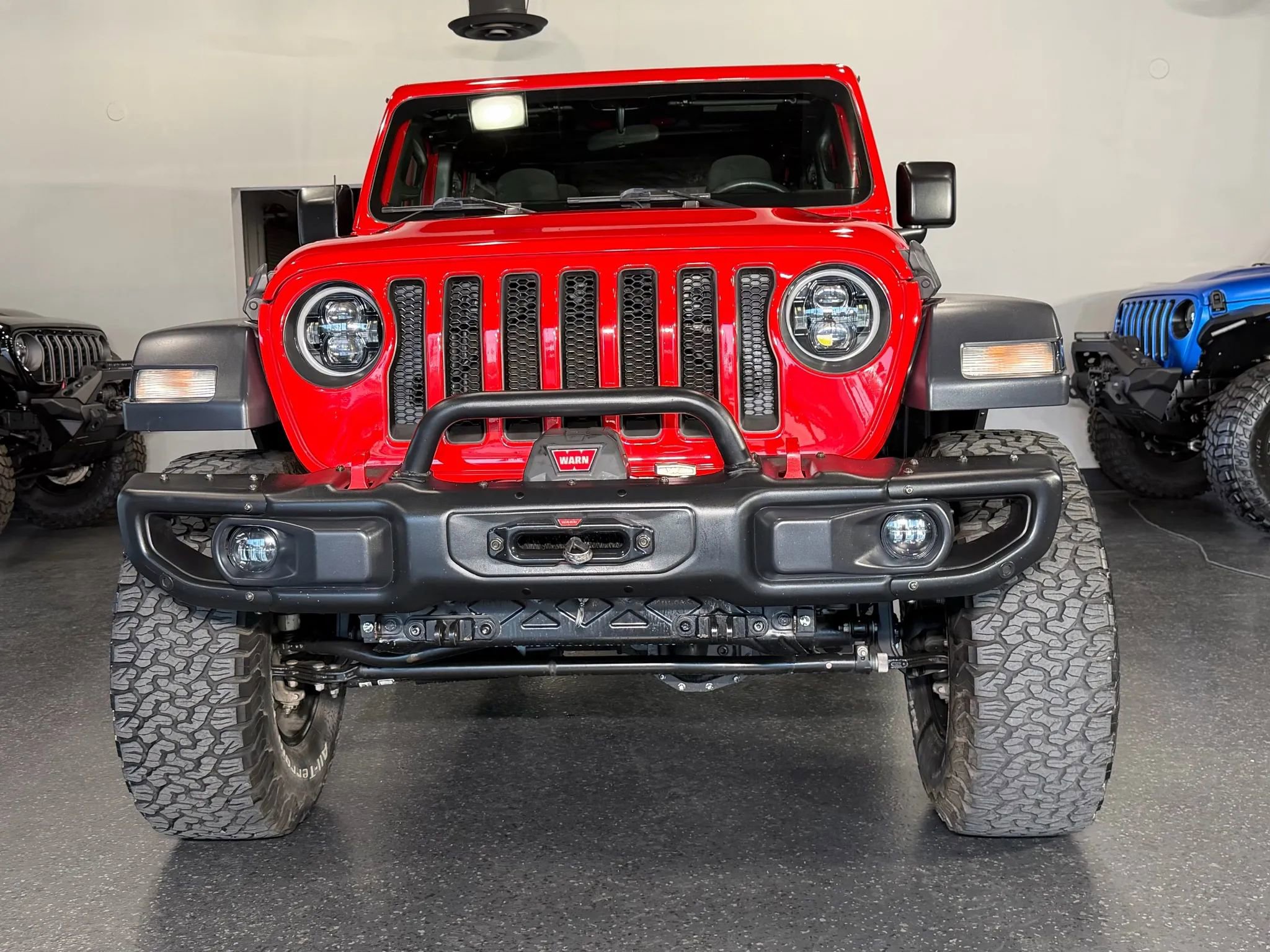 Used 2018 Jeep Wrangler Unlimited Sport image 3