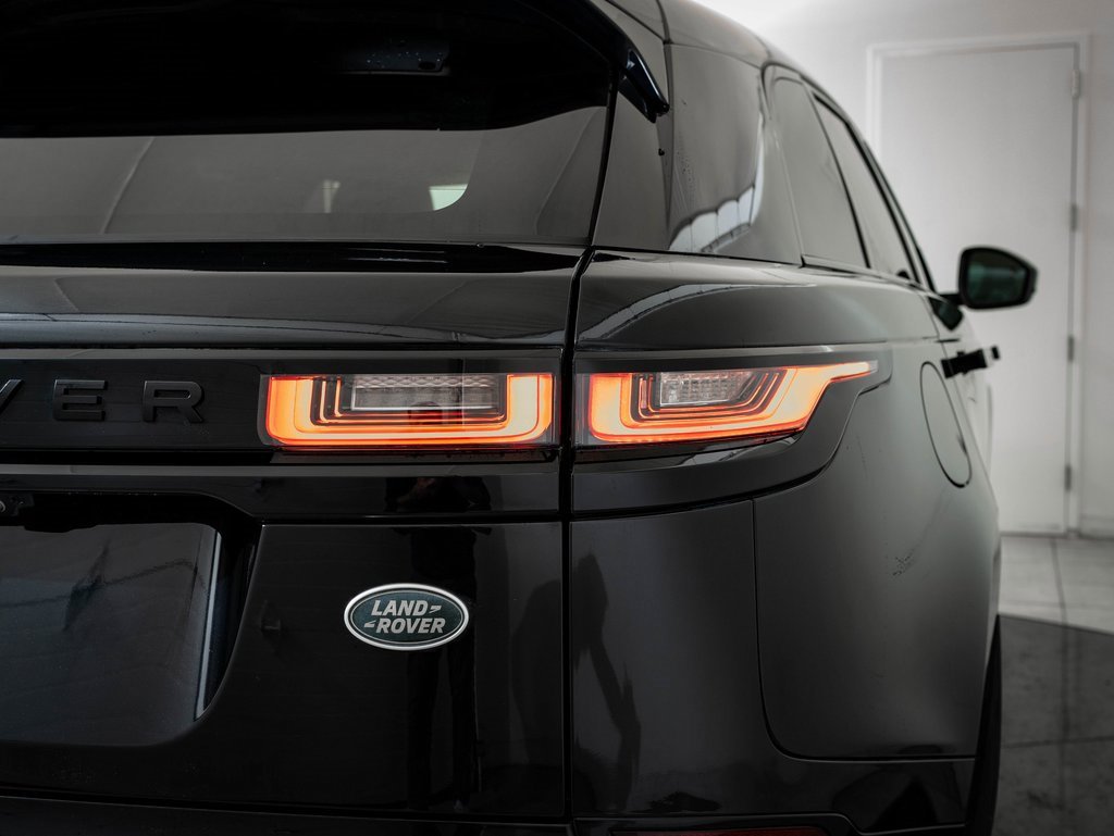 Used 2023 Land Rover Range Rover Velar R-Dynamic S image 9