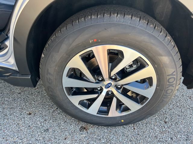 New 2025 Subaru Outback Premium image 19