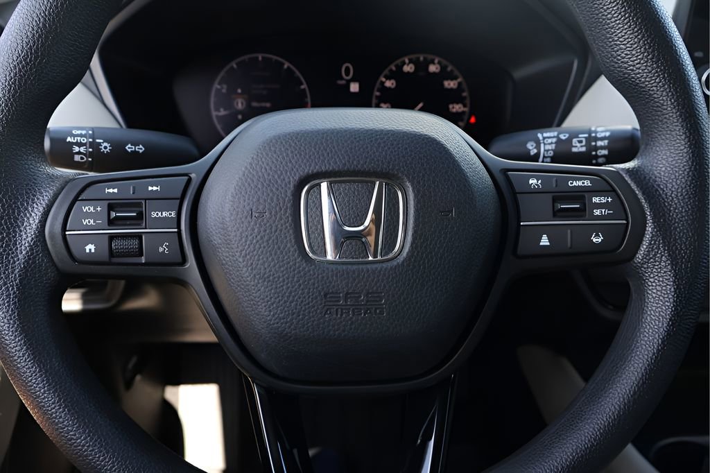 Used 2023 Honda HR-V LX image 18