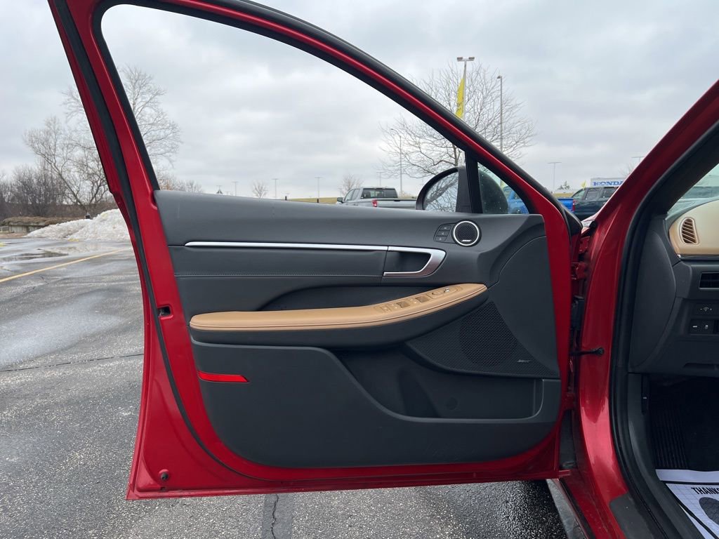 Used 2021 Hyundai Sonata Limited w/ Cargo Package image 8