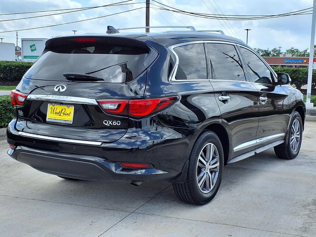 Used 2020 INFINITI QX60 Luxe w/ Essential Package FWD image 2