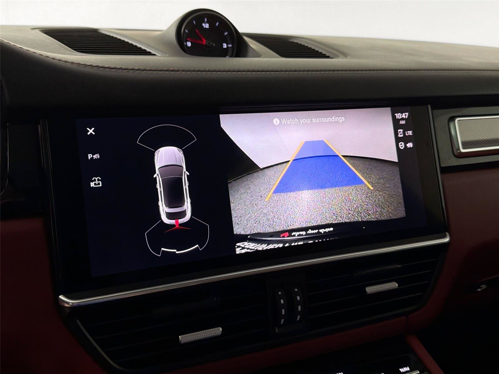 Certified 2023 Porsche Cayenne Platinum Edition AWD/4WD image 22