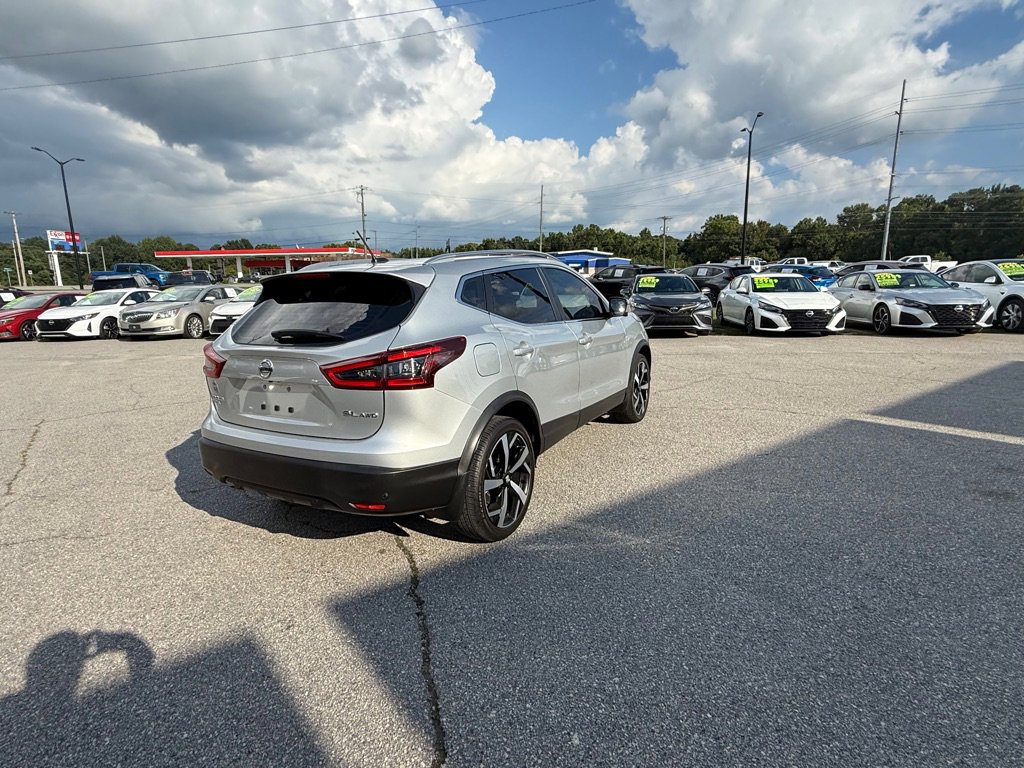Used 2021 Nissan Rogue Sport SL w/ Premium Package image 5