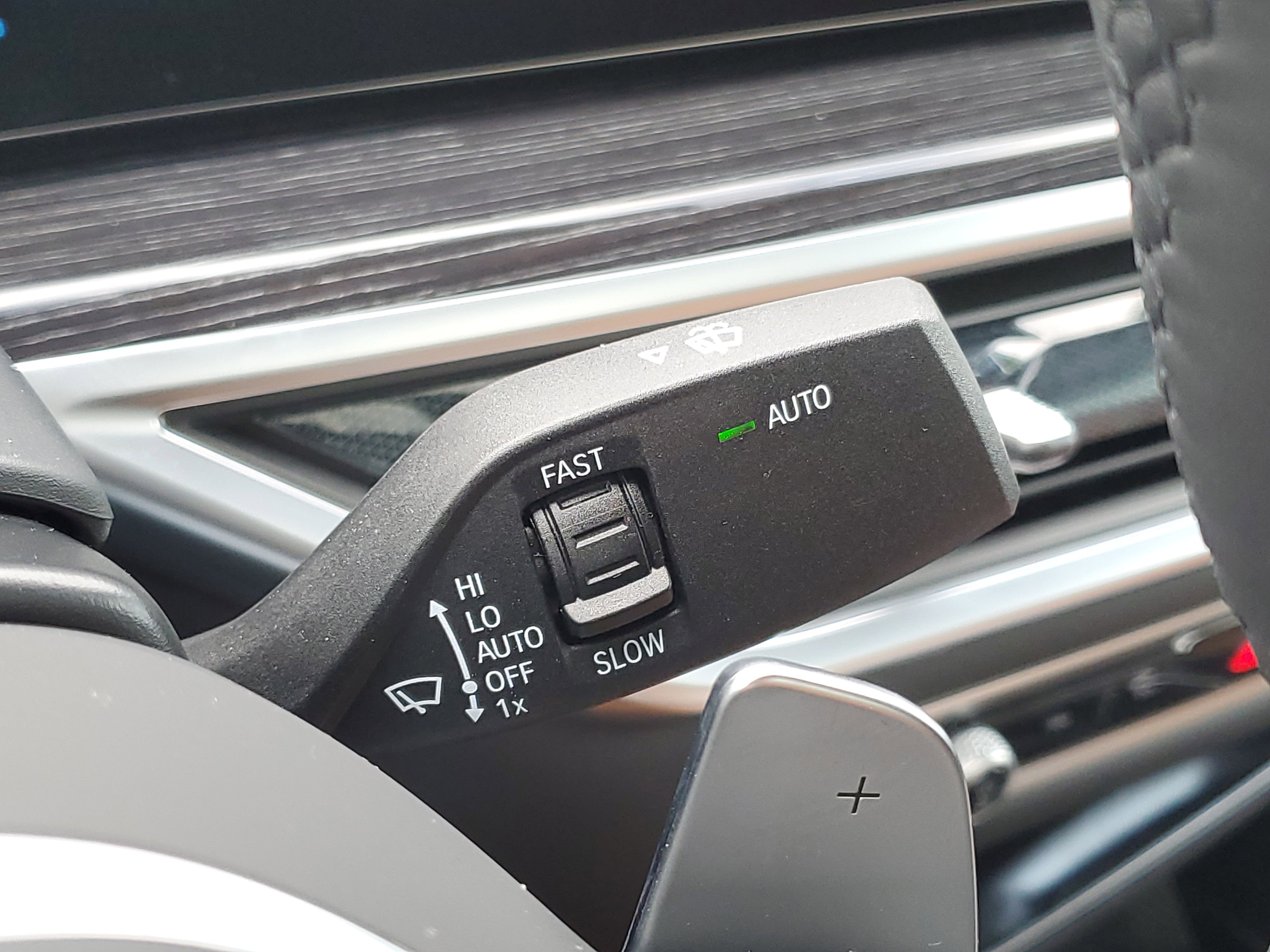 Certified 2026 BMW X6 xDrive40i w/ Climate Comfort Package AWD/4WD image 16