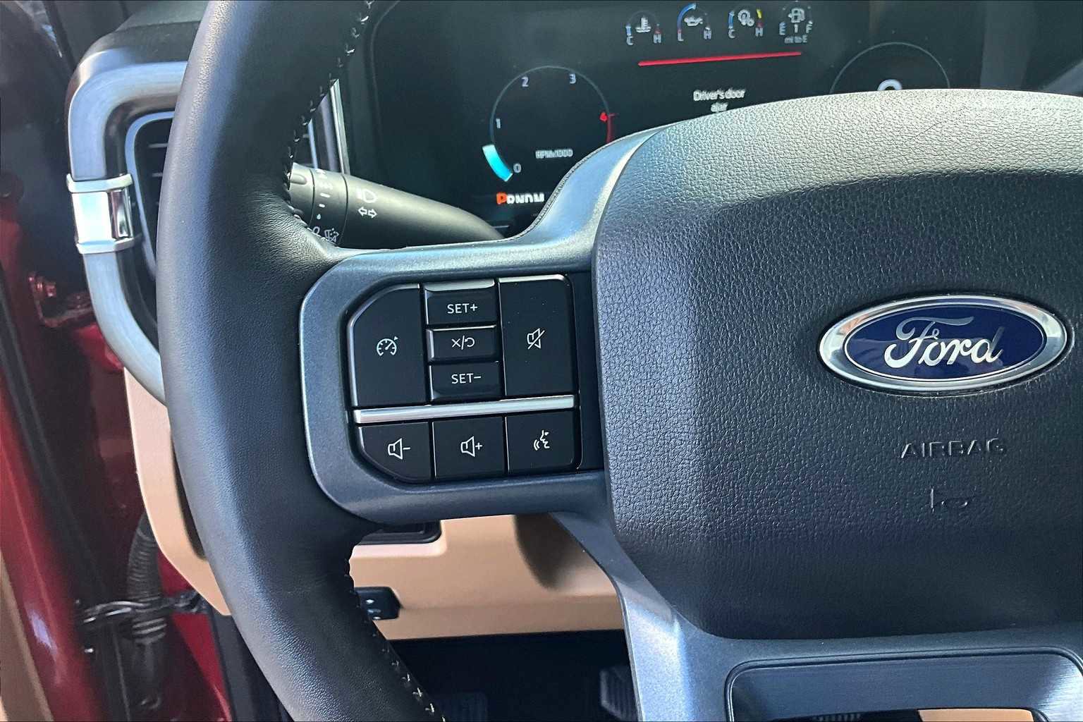 Used 2024 Ford F250 Lariat w/ Chrome Package image 22