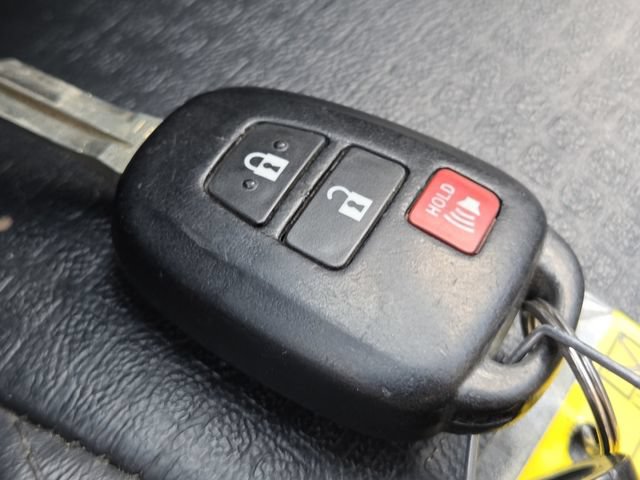 Used 2022 Toyota Tacoma TRD Sport w/ TRD Premium Sport Package AWD/4WD image 36