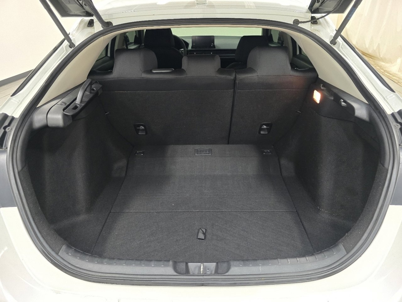 Used 2023 Honda Civic LX image 16