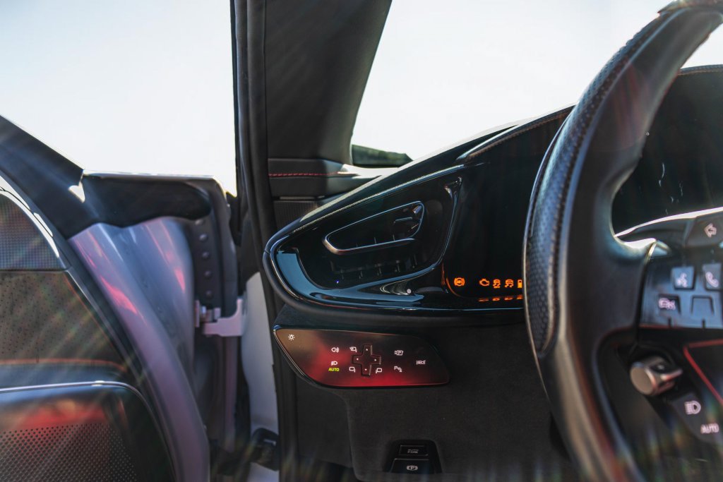 Certified 2025 Ferrari 12Cilindri RWD image 39
