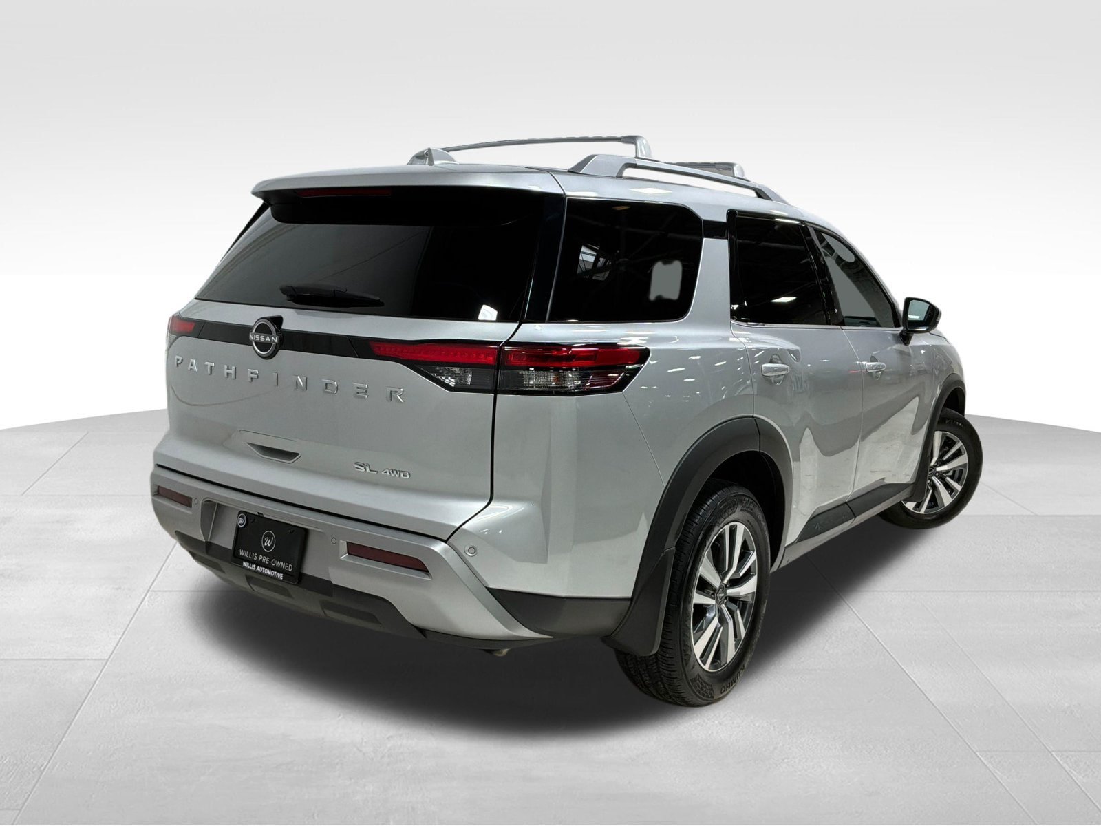 Used 2025 Nissan Pathfinder SL w/ Cargo Package AWD/4WD image 5