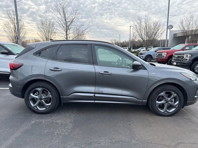 Used 2024 Ford Escape ST-Line w/ Tech Pack #1 image 7