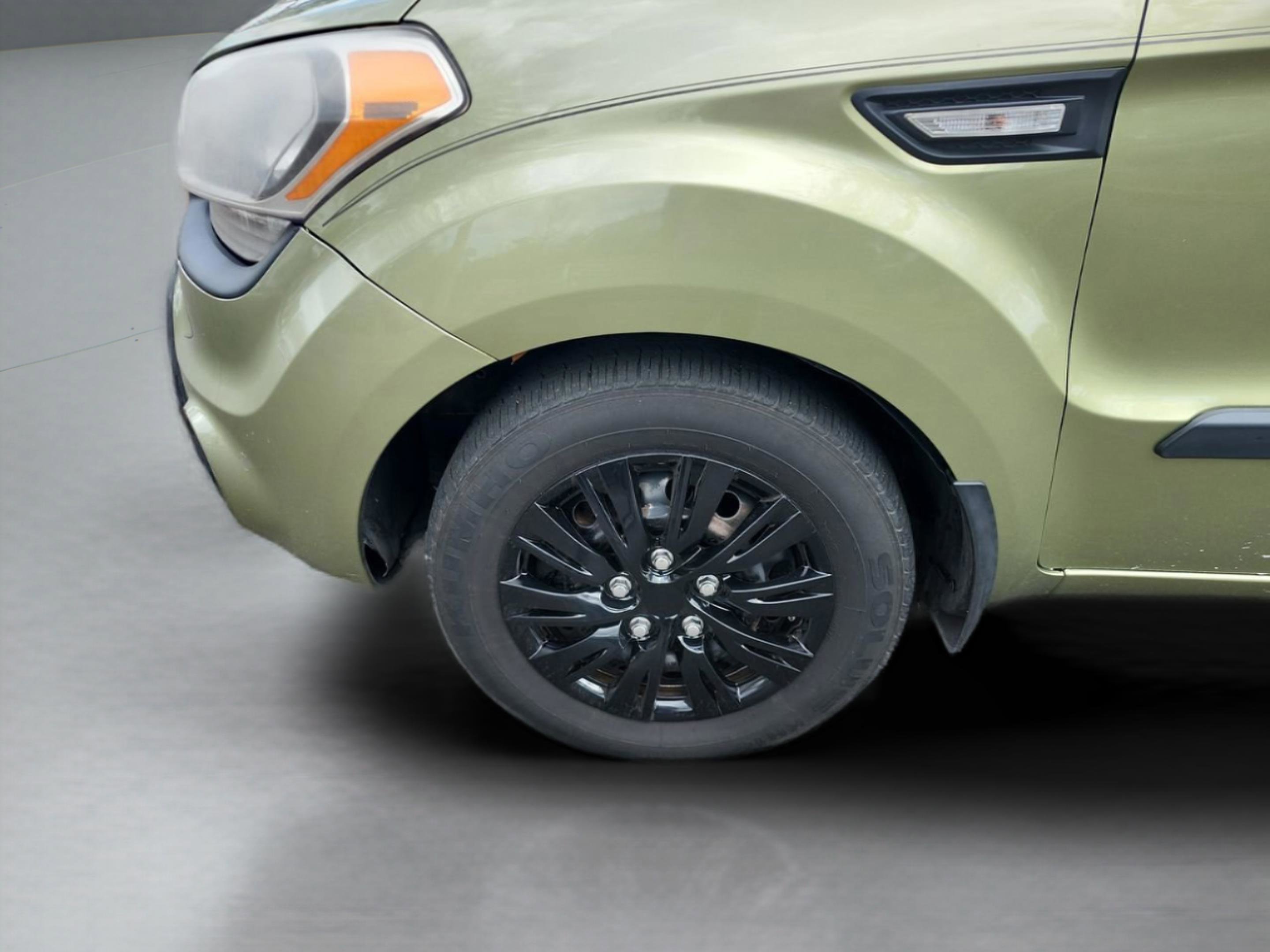 Used 2013 Kia Soul image 25