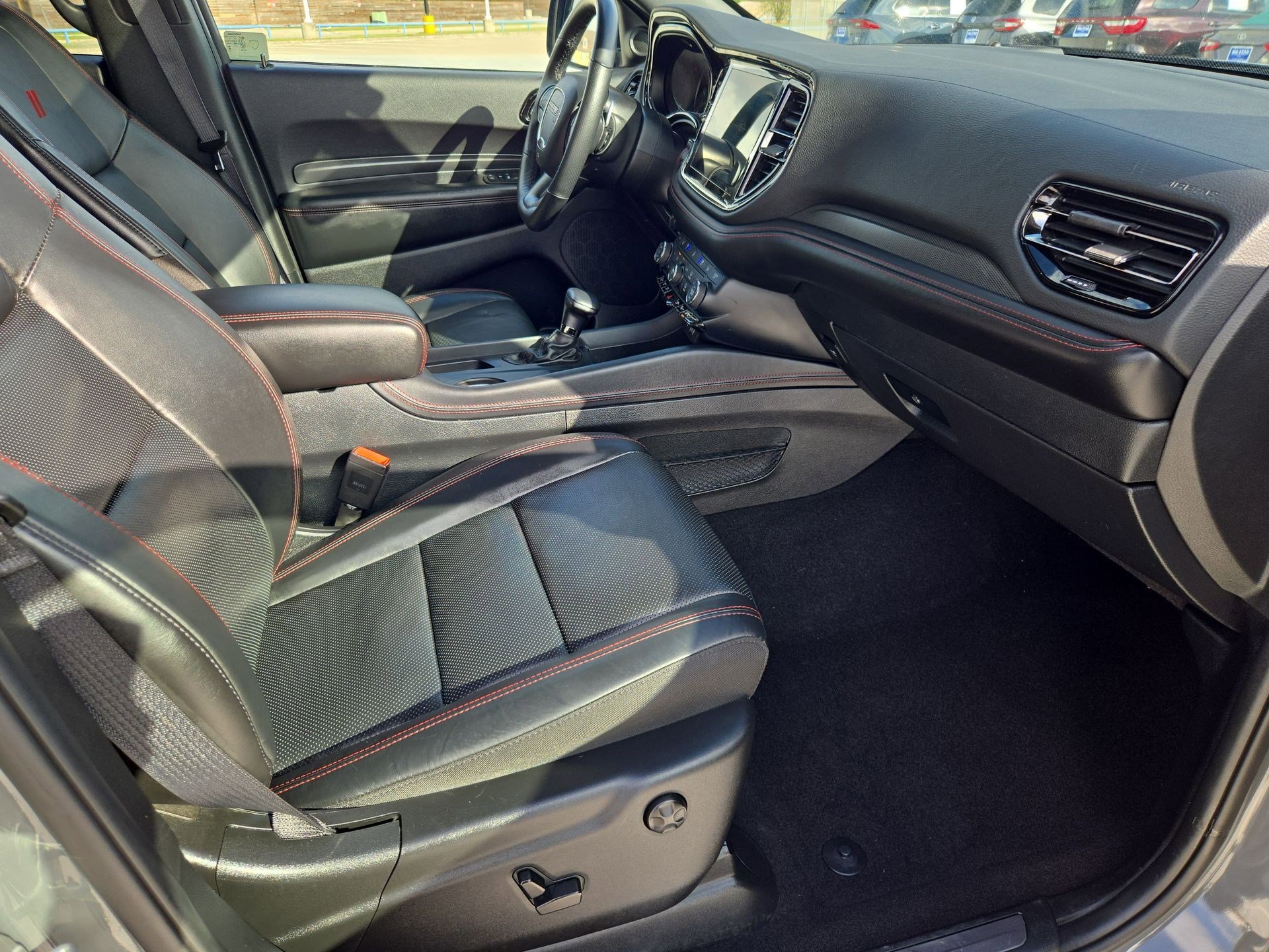 Used 2025 Dodge Durango GT image 32