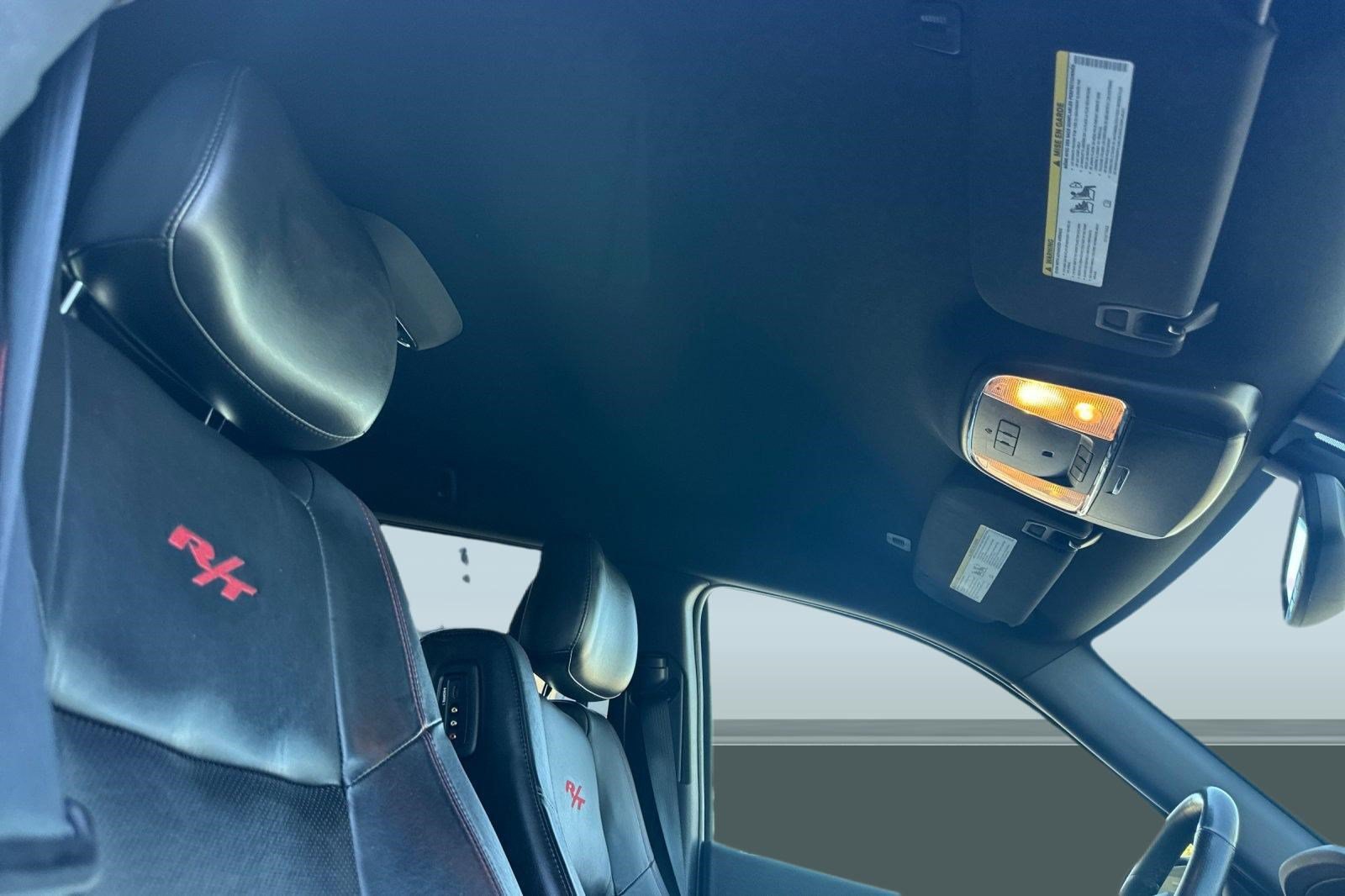 Used 2018 Dodge Durango R/T w/ Blacktop Package RWD image 32